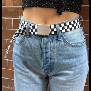 NWOT Brandy Melville Black and White Belt